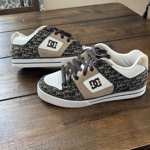 Mens DC Shoes January 2009